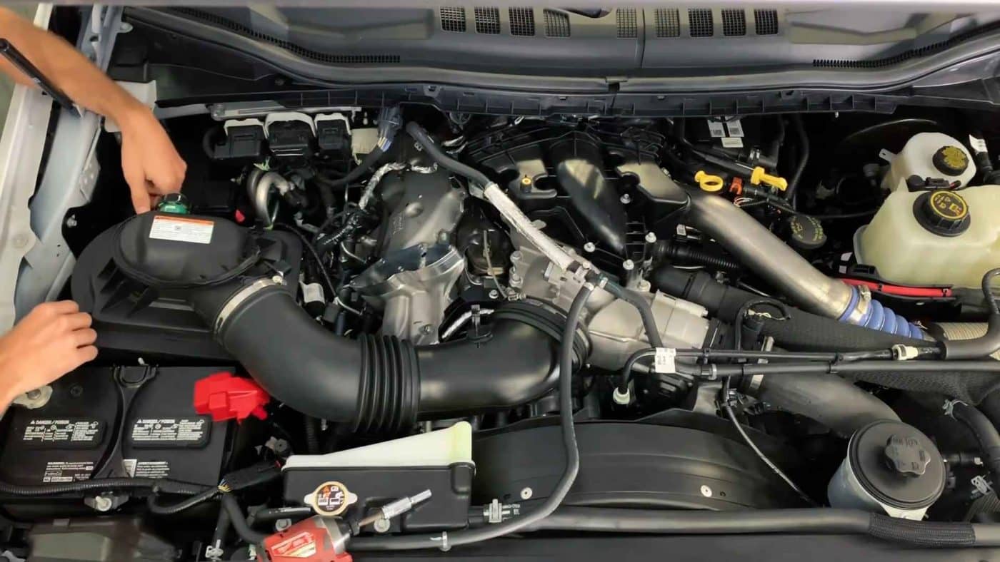 (18) Install Guide for the 6.7L Powerstroke Pusher Race Off-Road Intake System 00-01-04https://minimaxxtuner.com