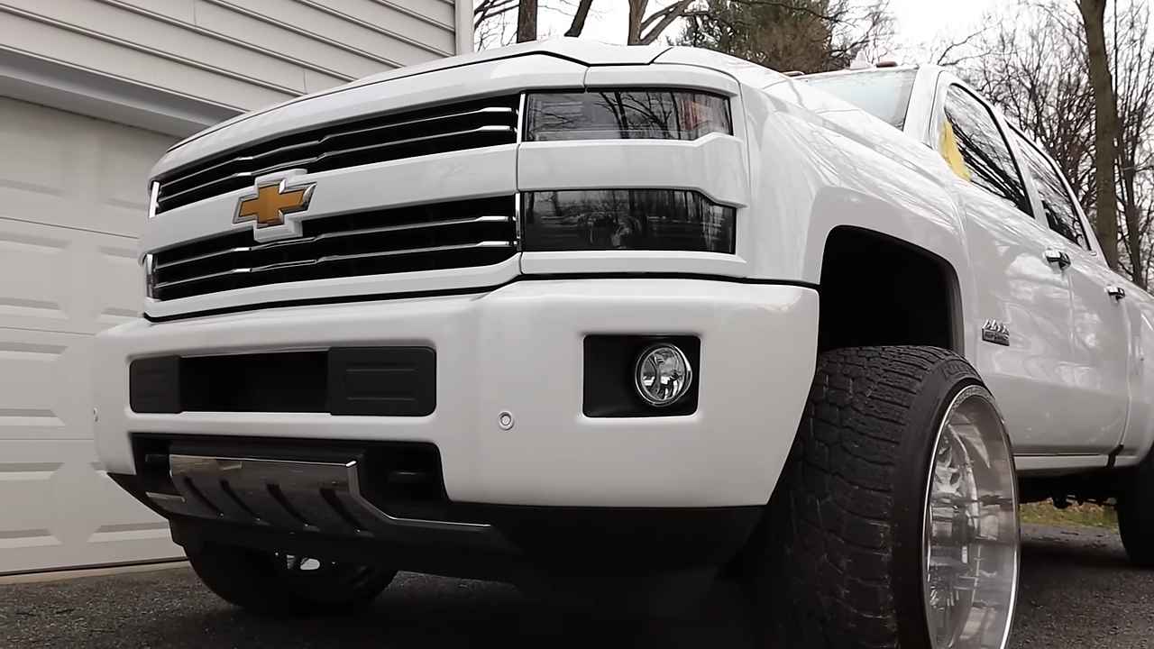  Building my DREAM LML Duramax! FULL Exhaust & Tune, 14 Screen, Wheels, Suspension & More! h