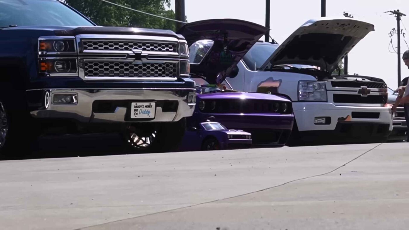 I Put New Wheels On My Duramax!! + Installing Airbags https://minimaxxtuner.com